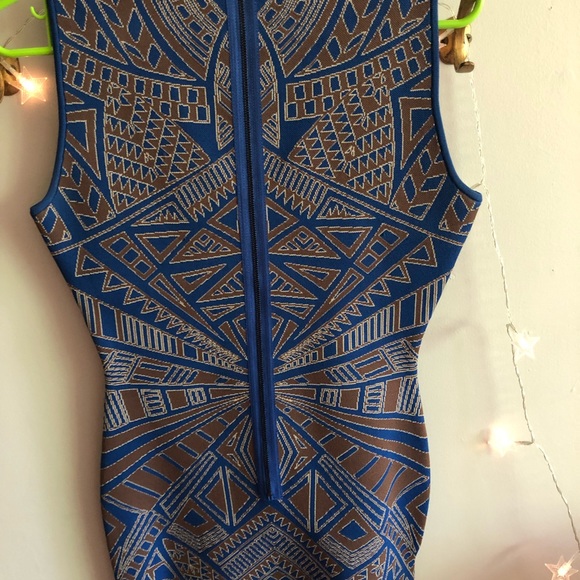 Beautiful BCBG dress - Picture 3 of 3